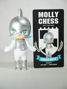 Pop Mart Kennyswork MOLLY CHESS CLUB CHECKMATE KNIGHT BLUE 09